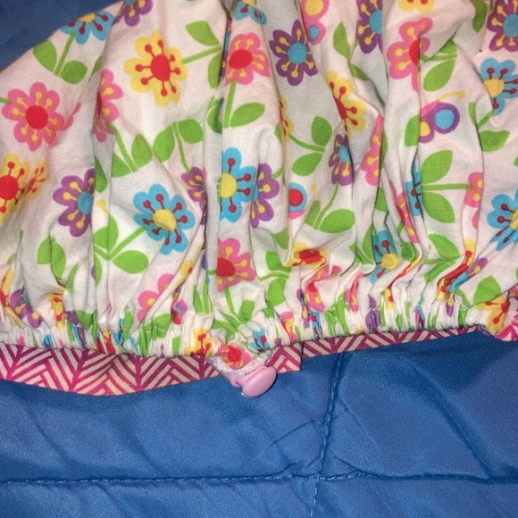 Lot of 4 scrub caps, bouffant style - Picture 5 of 9